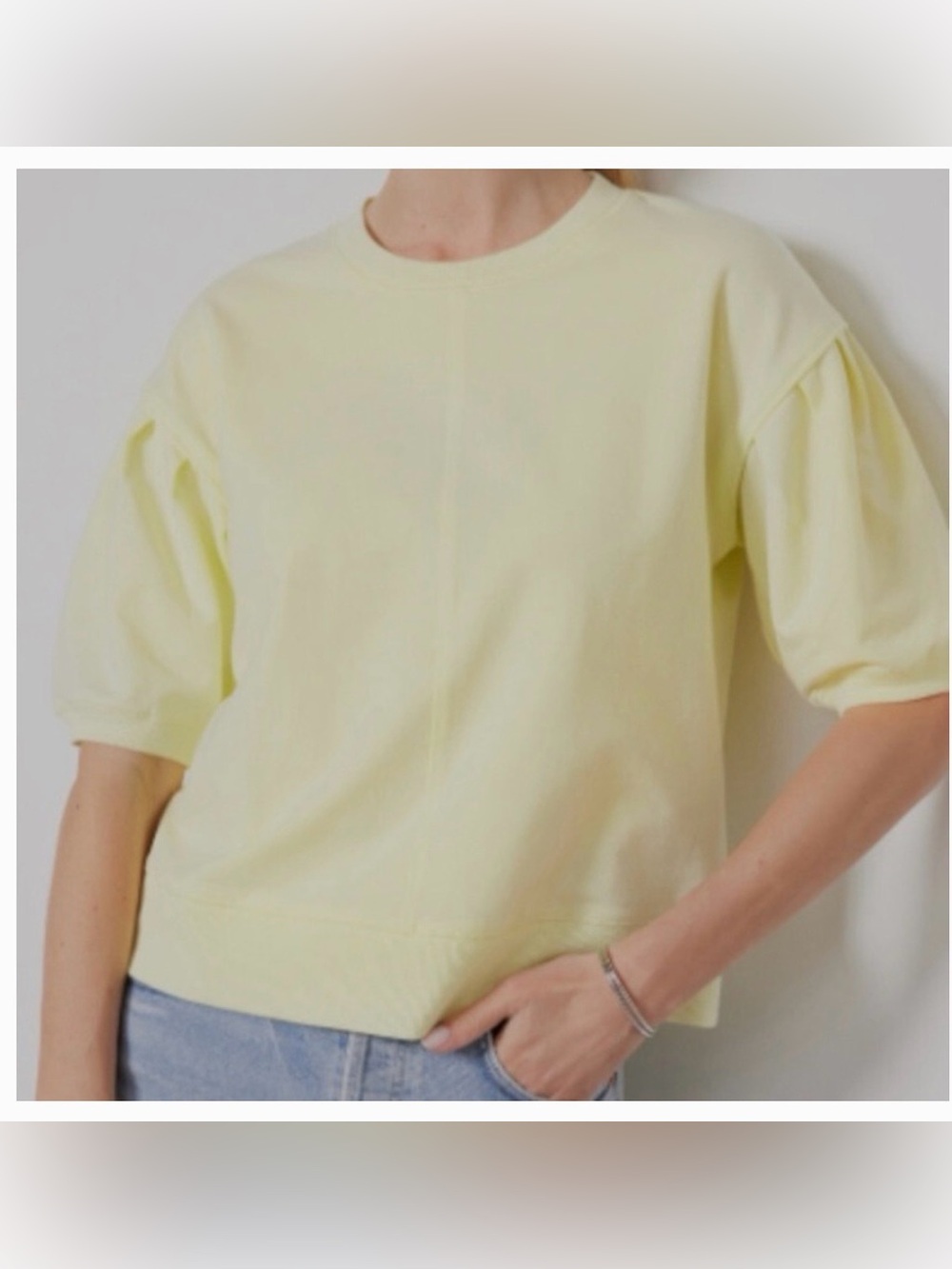 Evereve Pale Yellow Short Sleeve Crewneck Sweatshirt unworn size XS